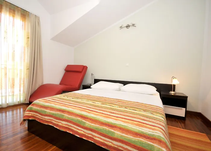 Apartments&rooms Maslina