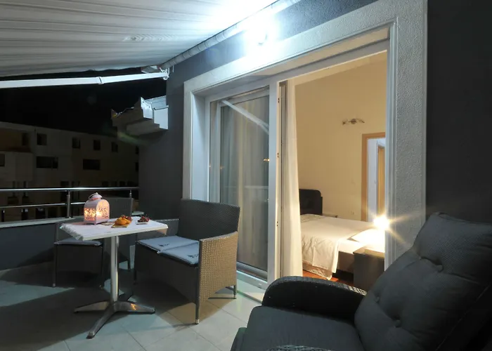Apartments&rooms Maslina Affittacamere