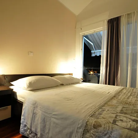 Gostinjska kuća & Maslina Trogir