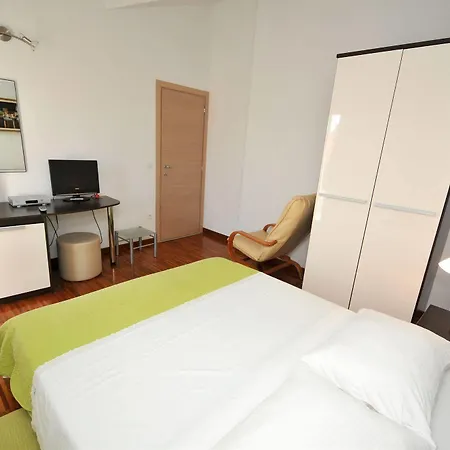 Gostinjska kuća & Maslina 4*