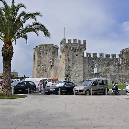 Penzion & Maslina Trogir