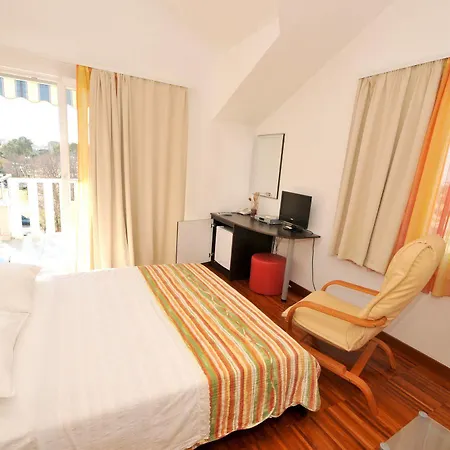 & Maslina Penzion Trogir